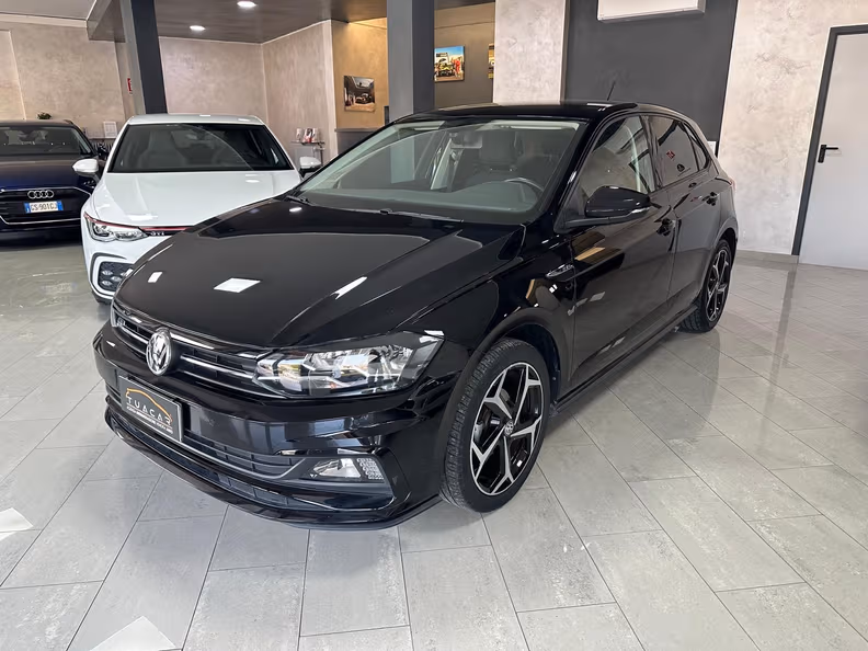 Volkswagen Polo - 1