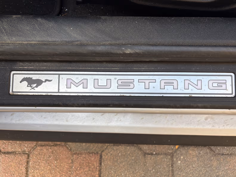 Ford Mustang - 15