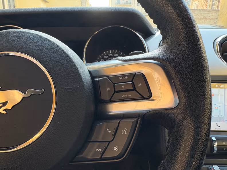 Ford Mustang - 20