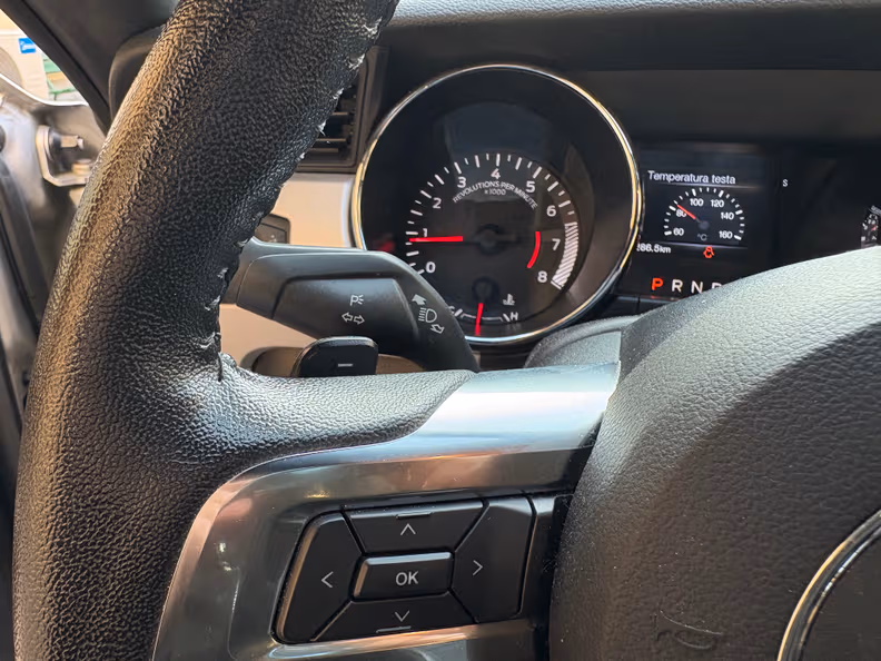 Ford Mustang - 22