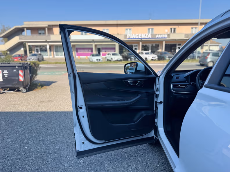 Dr automobiles DR5 - 13