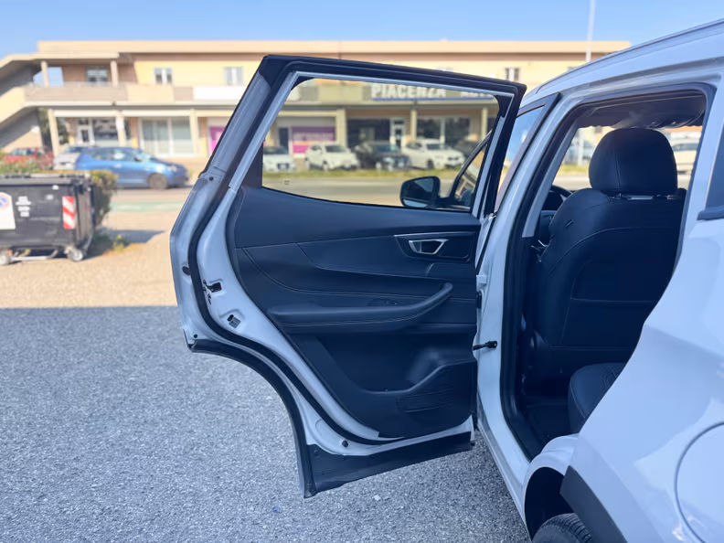 Dr automobiles DR5 - 22