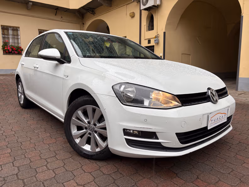 Volkswagen Golf - 3