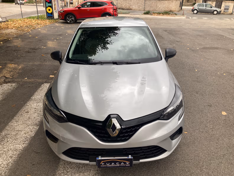 Renault Clio - 32