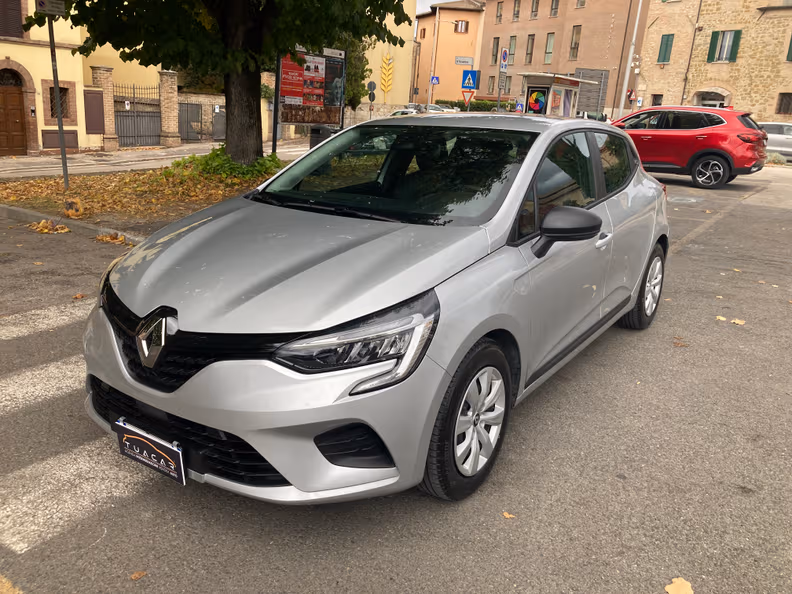 Renault Clio - 1