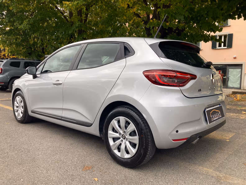 Renault Clio - 15