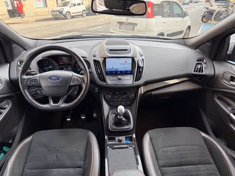 Ford Kuga - 22