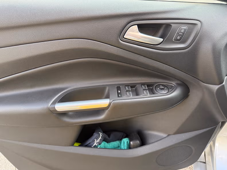 Ford Kuga - 26
