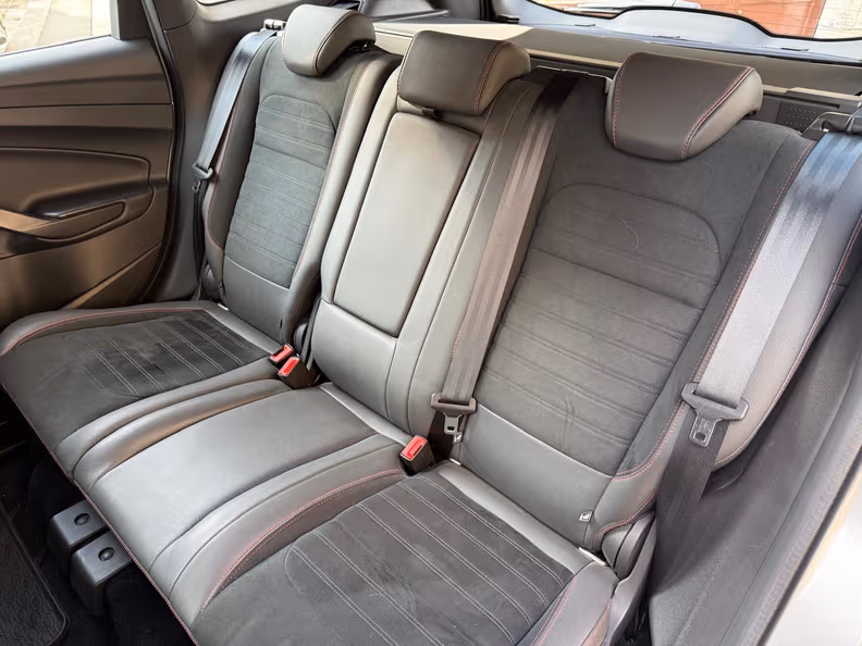 Ford Kuga - 12