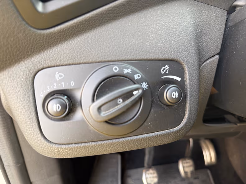 Ford Kuga - 28