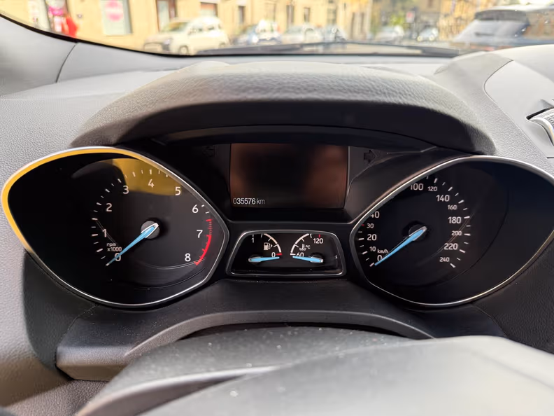 Ford Kuga - 13
