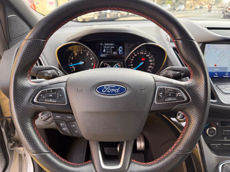 Ford Kuga - 14