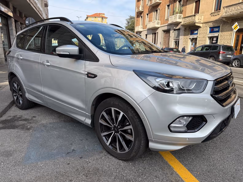 Ford Kuga - 8