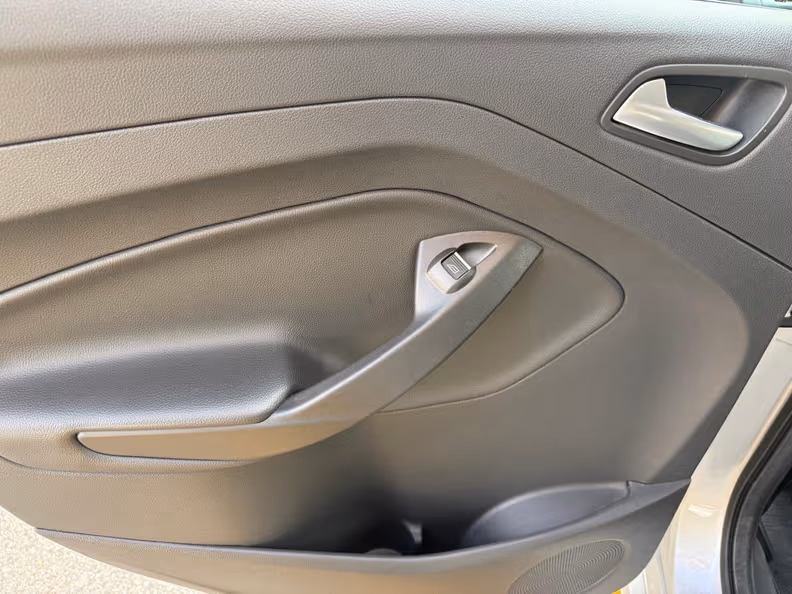 Ford Kuga - 27