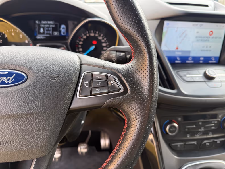 Ford Kuga - 16
