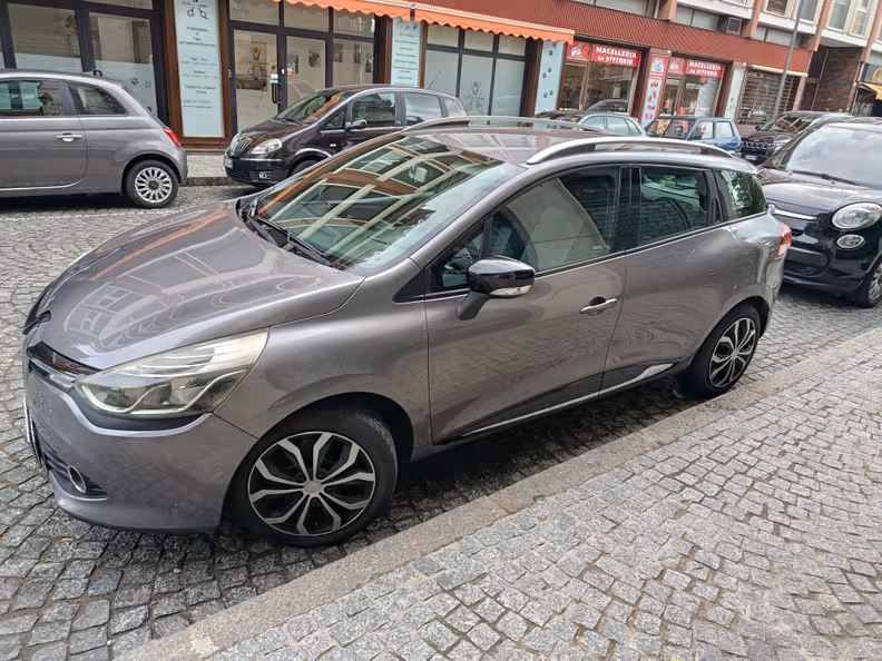 Renault Clio - 8