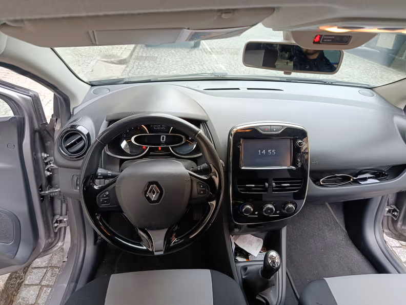Renault Clio - 28
