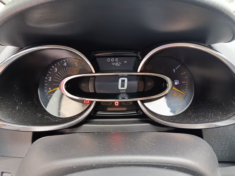 Renault Clio - 15