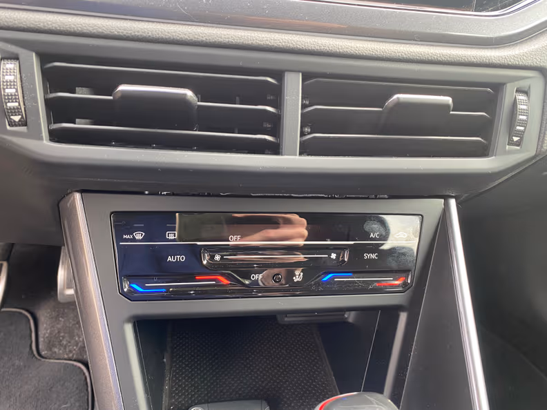 Volkswagen Polo - 29