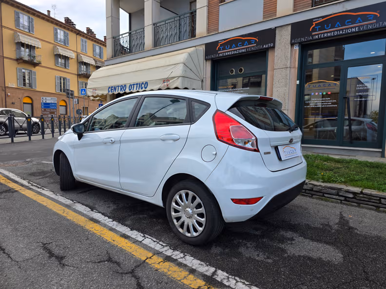 Ford Fiesta - 5