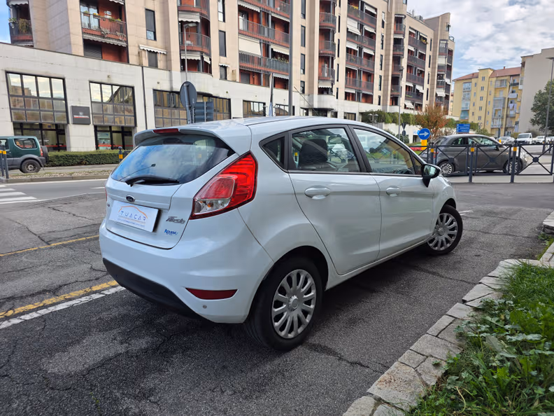 Ford Fiesta - 7