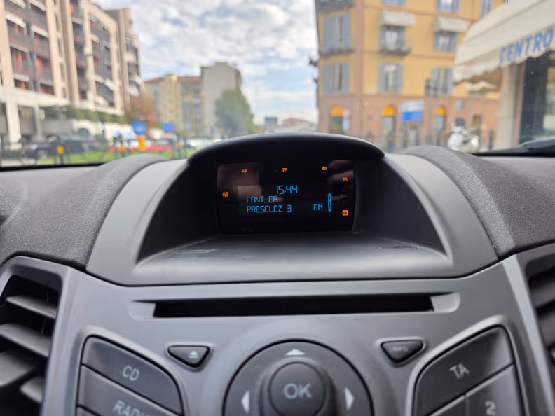 Ford Fiesta - 12
