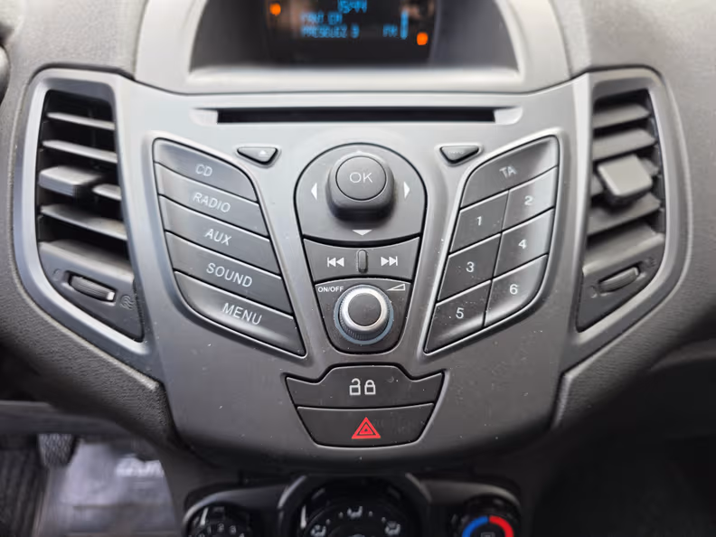 Ford Fiesta - 13