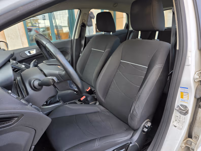 Ford Fiesta - 8