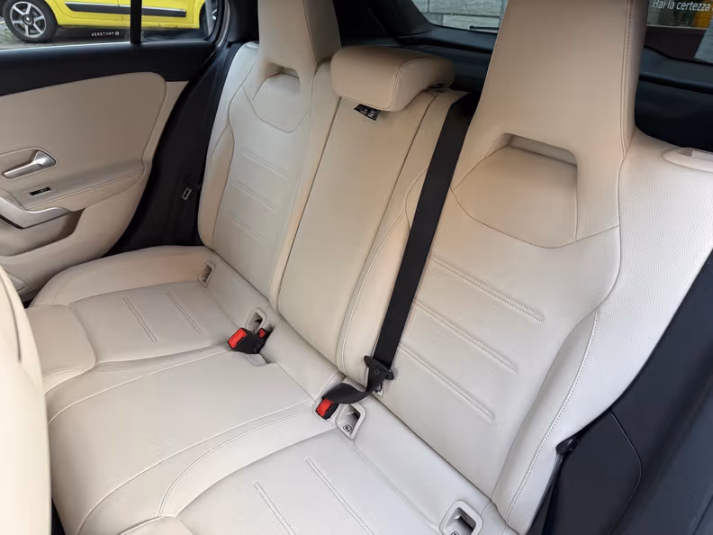 Mercedes-Benz A-Class - 12