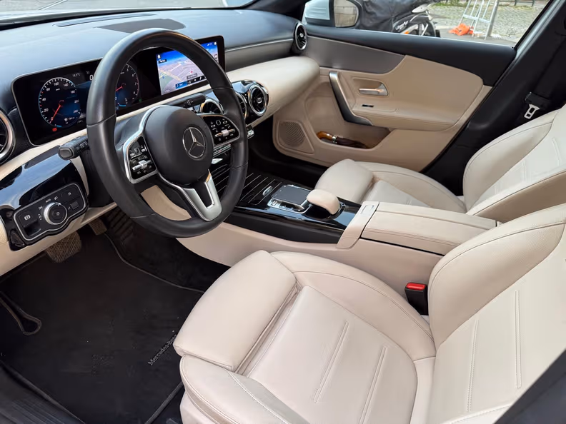 Mercedes-Benz A-Class - 11