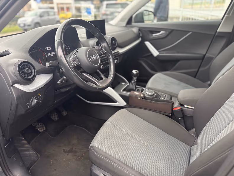 Audi Q2 - 18
