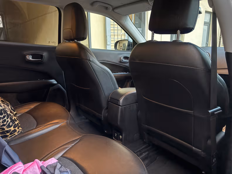 Jeep Compass - 23