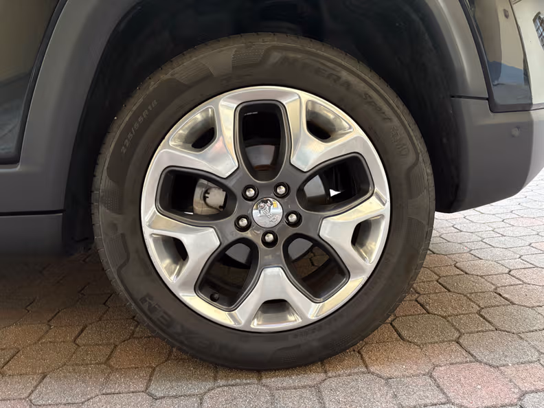 Jeep Compass - 11