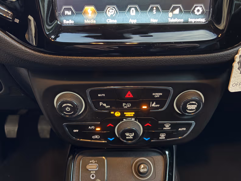 Jeep Compass - 17