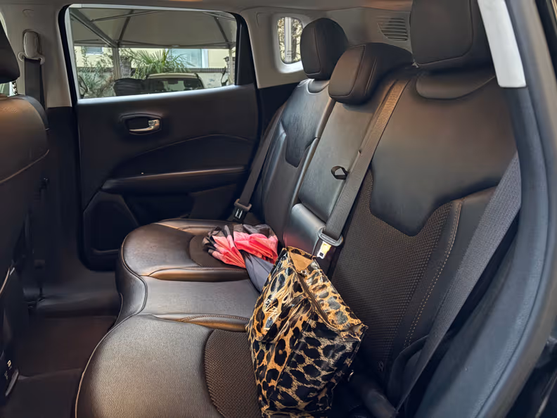 Jeep Compass - 26