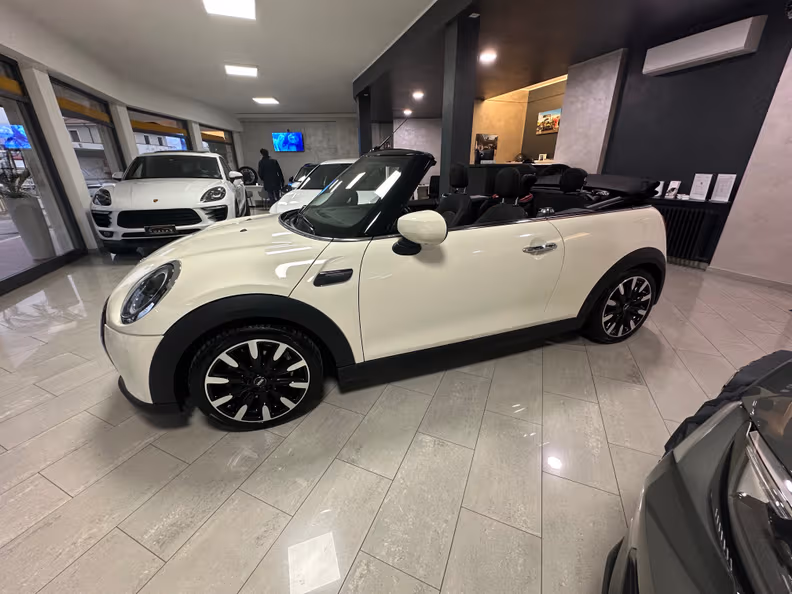 Mini Convertible - 2