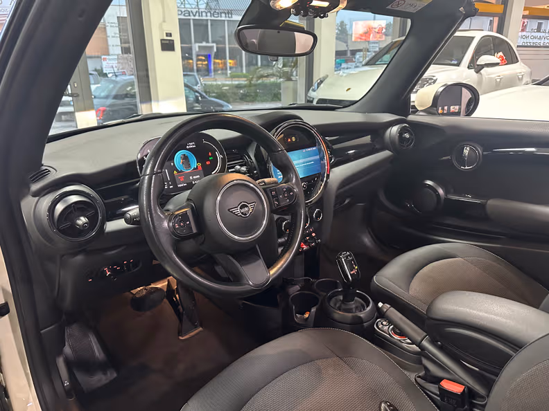 Mini Convertible - 10