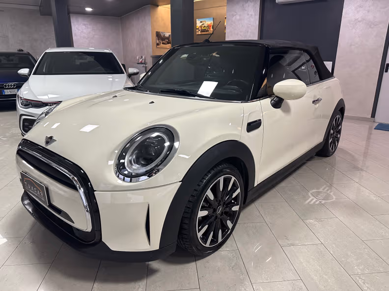 Mini Convertible - 9
