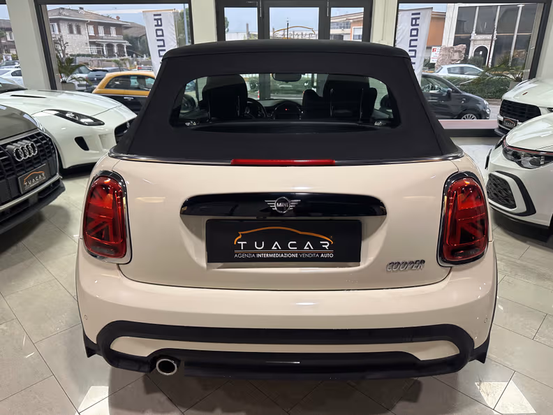 Mini Convertible - 8