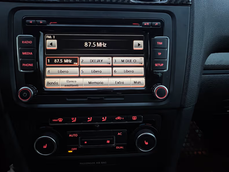 Volkswagen Golf - 15