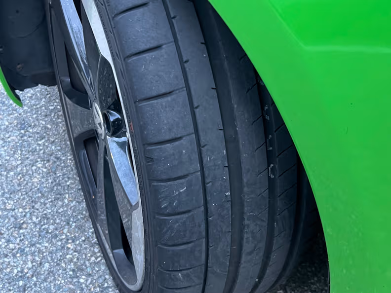 Volkswagen Golf - 33