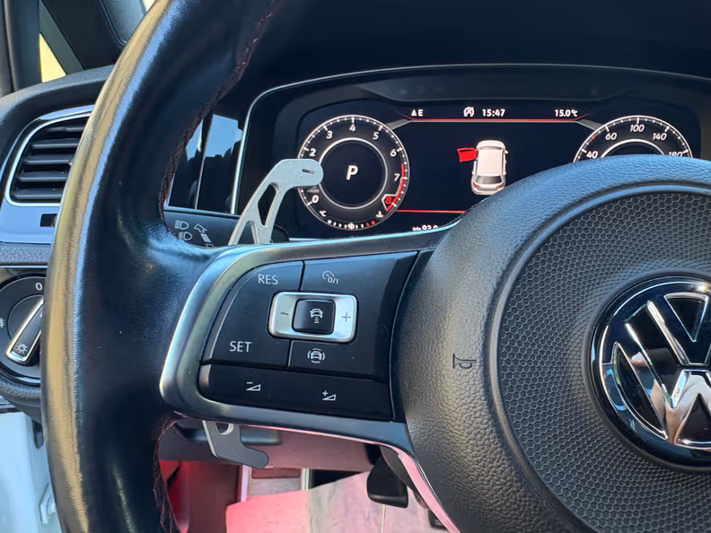 Volkswagen Golf - 20