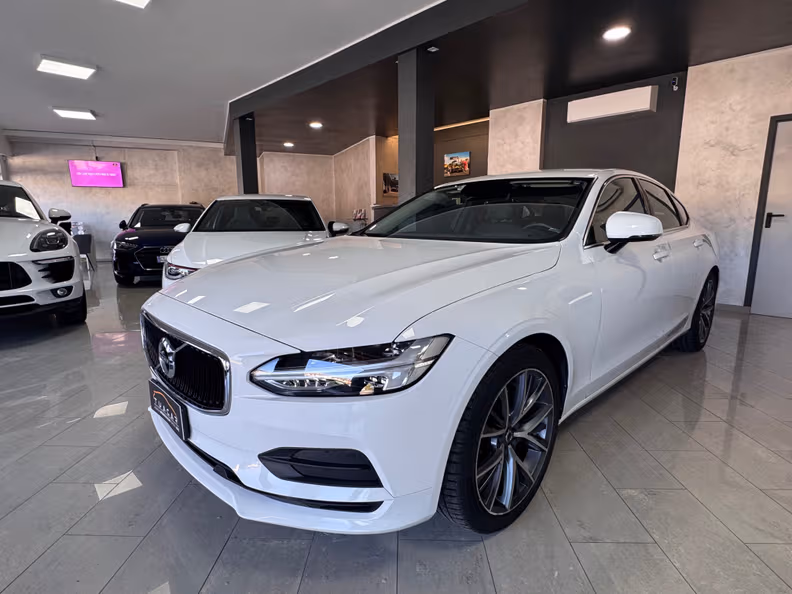 Volvo S90 - 1