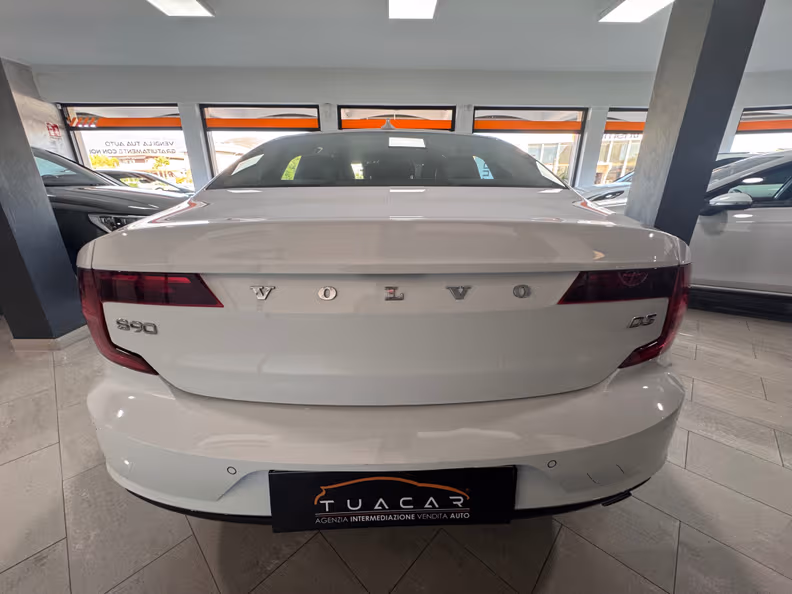 Volvo S90 - 3