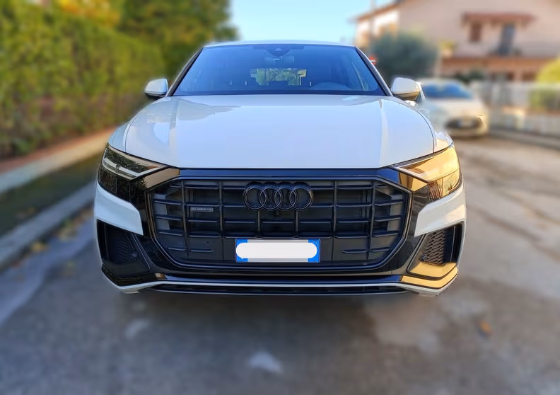 Audi Q8 - 2