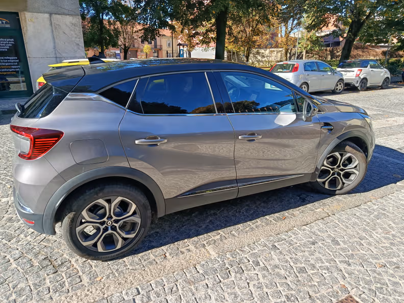 Renault Captur - 4