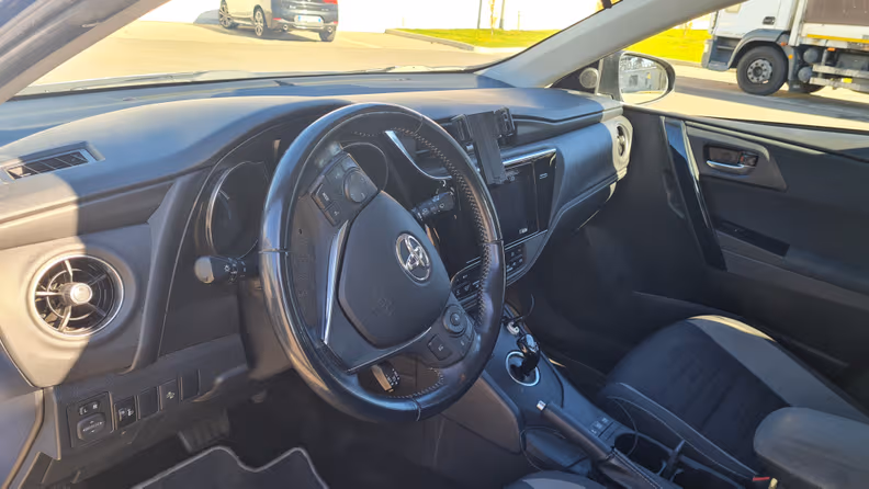 Toyota Auris - 14