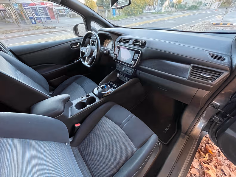 Nissan Leaf - 23