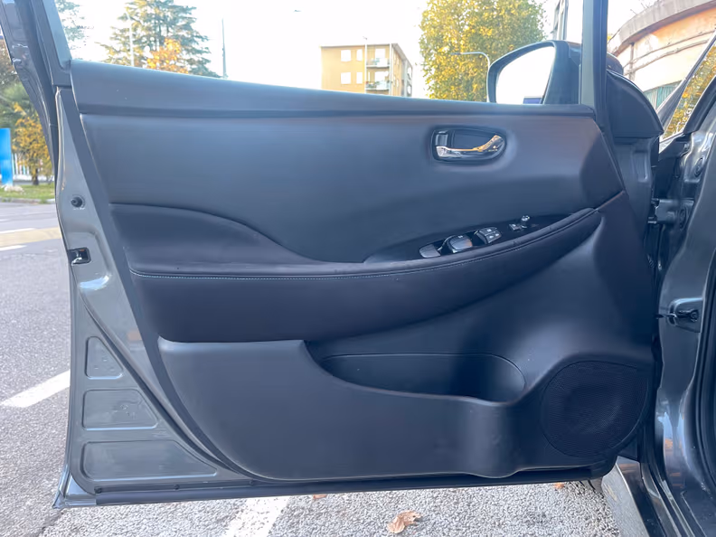 Nissan Leaf - 41