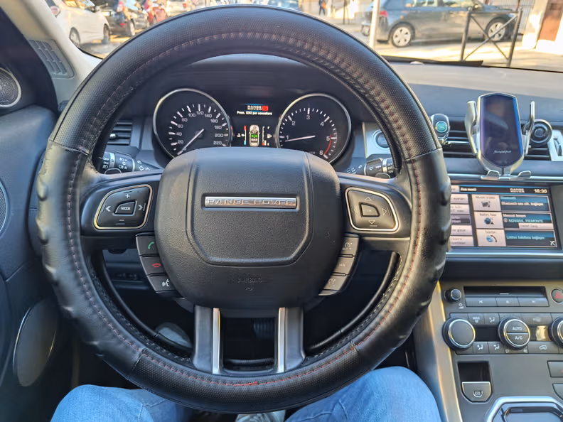 Land Rover Range Rover Evoque - 13